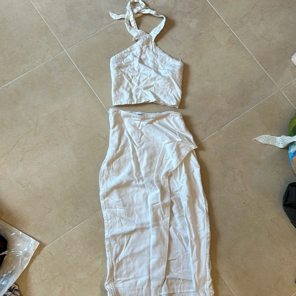 Abercrombie halter top and skirt combo linen - Picture 8 of 8